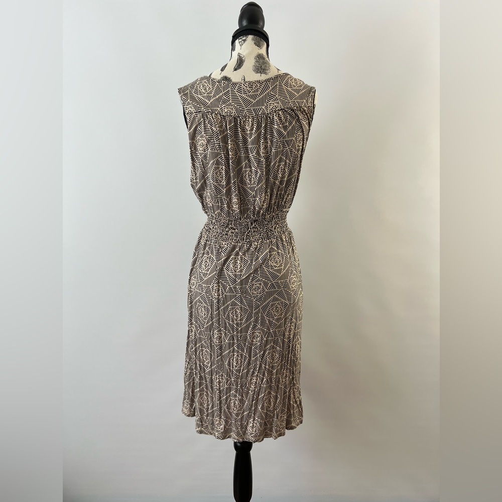Denver Hayes pocketed dress - Picture 2 of 6